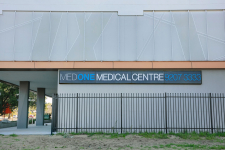 Signbizwa-medone-medical-centre-illuminated-lightbox-fascia-signage-perth